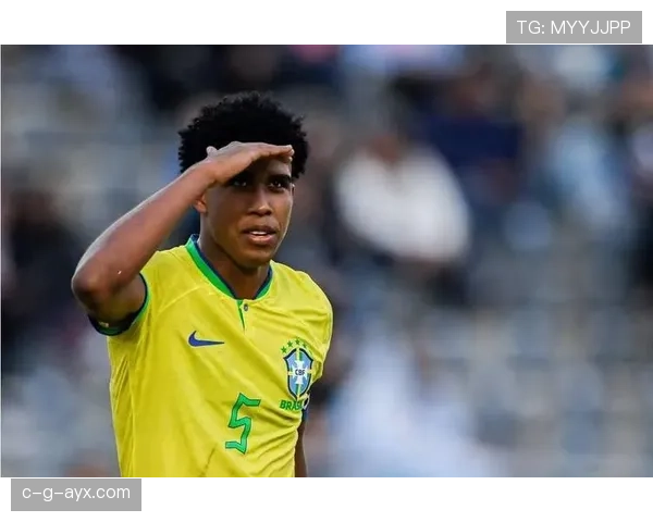 新一代足球新星闪耀全球赛场,青年球员表现抢眼引热议 新一代足球新星闪耀全球赛场,青年球员表现抢眼引热议