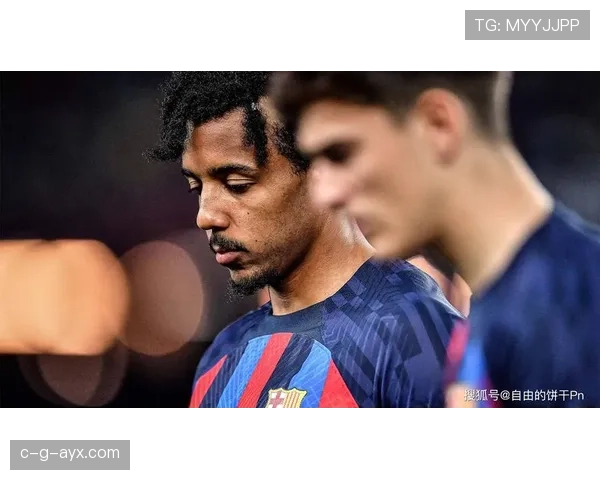 弗林蓬右路爆发，助荷兰队国际赛火力全开