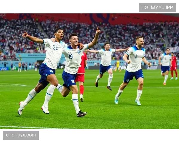 从贝林厄姆到杰拉德：英格兰新星状态回暖，扛起传奇期待