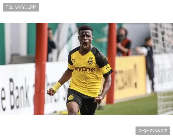 从天才少年到传奇球星：皮克职业生涯全景回顾