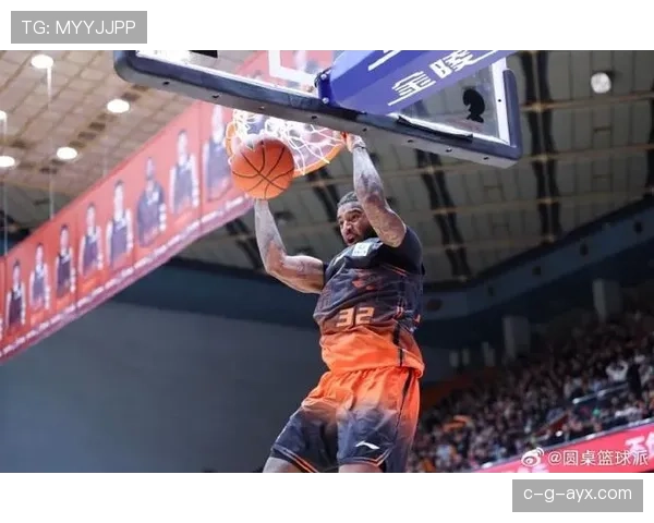 胡金秋这生活节奏也太反差了，赛场上自律得跟机器人，私下居然能这样随性？